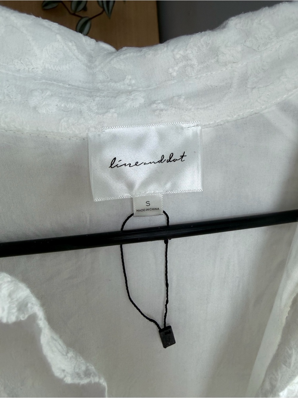 Line & Dot White Textured Ruffle Mini Dress - Picture 3 of 12